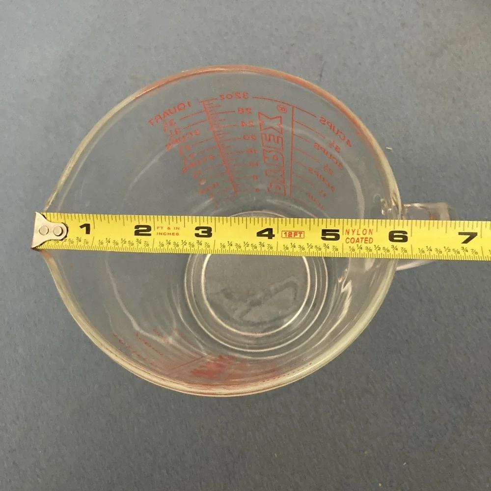 Vintage Pyrex #532 D-Handle Glass 4 Cups (1QT) Measuring Cup w/Red Lettering